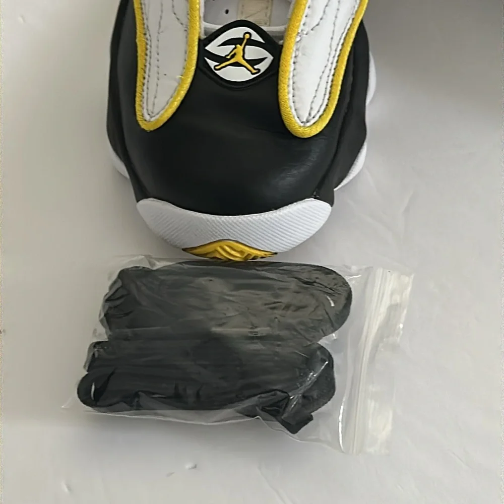 NIKE - AIR JORDAN || Pro Strong GS Tour Kids Sneakers. Sz. 5Y - Picture 10 of 17